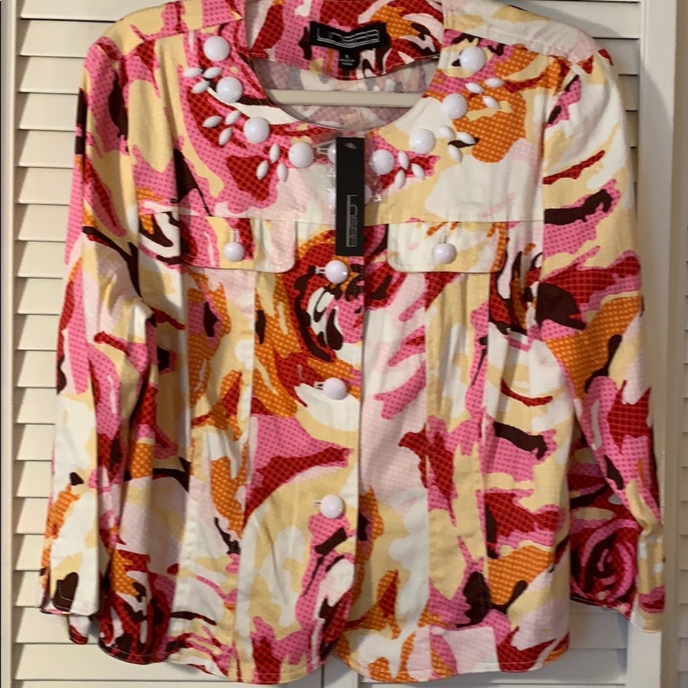 LINEAR Short Jacket / NWT